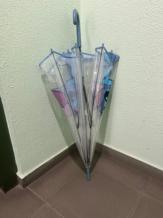Paraguas transparente con Stitch