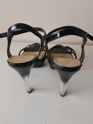 Zapatos de tacón negros