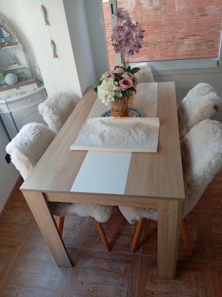 Mesa de comedor de madera no extensible 6 pers.