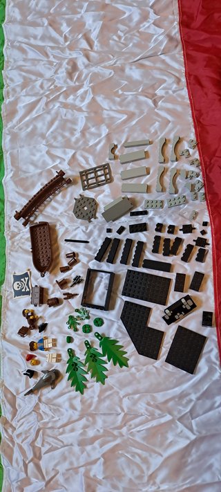 LEGO 6270 Forbidden Island - Set Pirati