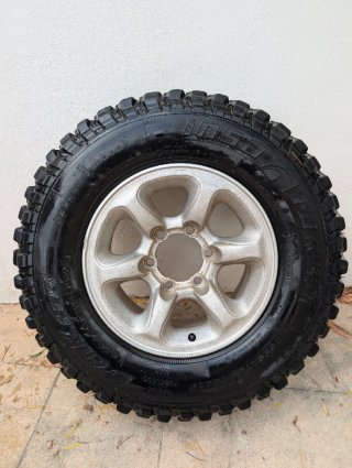 Rueda Mitsubishi Montero
