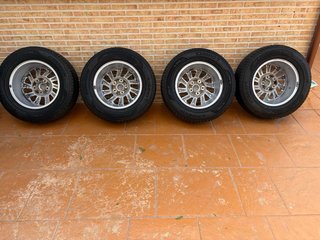4 Llantas + Neumáticos SsangYong 235/70 R17 Kumho