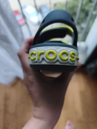 Sandalias Crocs niño Talla C10