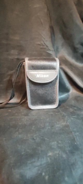 Nikon EF400SV Analógica + Funda Original. Perfecta