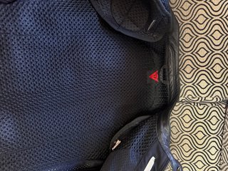 Chaqueta de piel dainese en talla 56