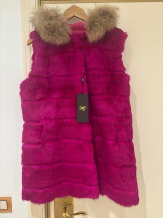 Chaleco pelo fucsia con capucha T-XL