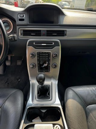 Volvo V70 2011
