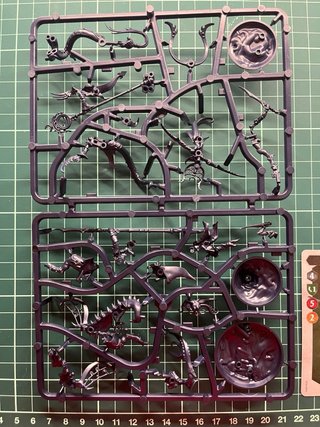 Thricefold Discord Slaanesh Warhammer