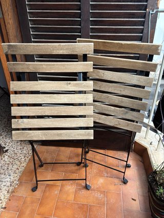 Mesa y sillas plegables balcón