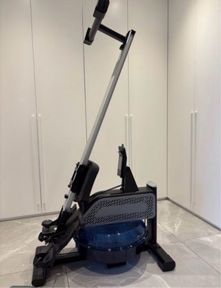 Máquina de remo con agua
