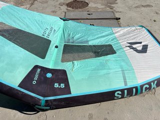Vela Wingfoil Duotone Slick 5.5 (opción botavara)