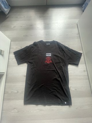 Camiseta Negra Inside
