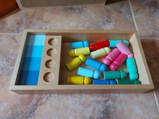 Materiale Montessori in Legno Gradazione Colore