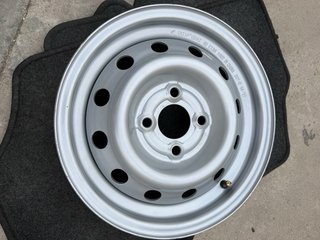 Llanta de acero 13x4J H2 ET30 4 tornillos
