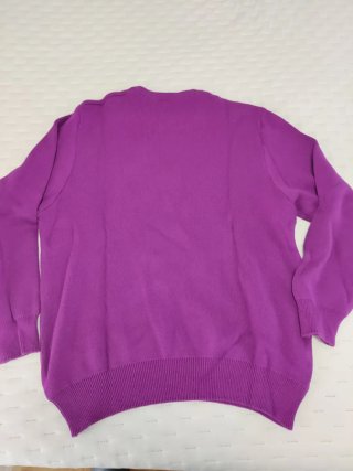 Jersey Nike Morado Talla L. Nuevo sin etiqueta.