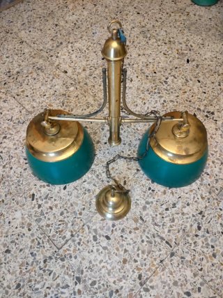 Lámpara de techo antigua dorada y verde billar