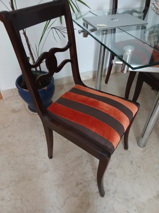 Sillas de comedor con tapizado de terciopelo