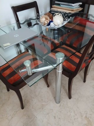 Sillas de comedor con tapizado de terciopelo