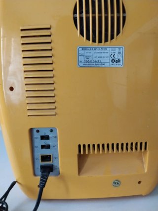 Mini nevera eléctrica portátil