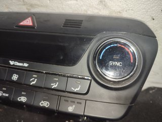 MANDO CLIMATIZADOR Hyundai Tucson (JM)(2004->)
