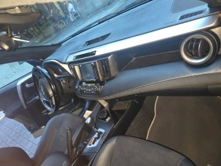 Toyota RAV4 2018 4x4 200H Feel vendo ya