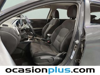 Kia Ceed 1.6 MHEV iMT Drive 100 kW (136 CV)