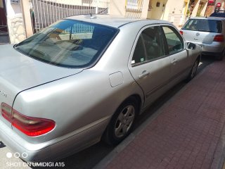 Mercedes-Benz Clase E 2001