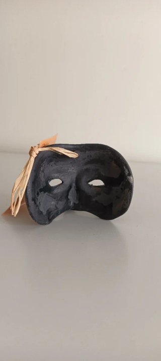 Máscara Pulcinella Italiana Negra Artesanal