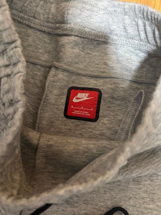 Pantalón Corto Nike Tech Gris