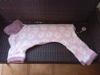 Pijama para perro con estampado de elefantes