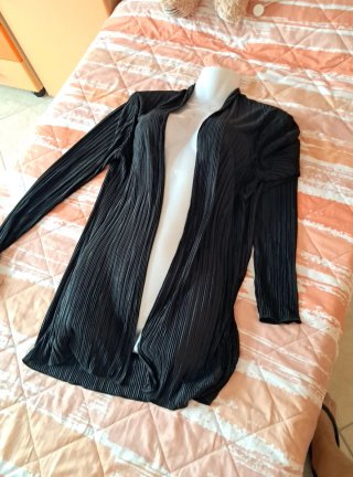 Cardigan donna nero plissettato