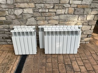 Radiadores de calefacción blancos