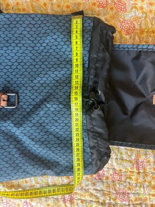 Mochila Eastpak estampada cuero