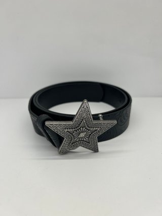 Cinturón Negro Hebilla Estrella Plateada 105cm