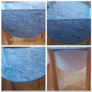 Cuatro sillas y mesa extensible de cocina