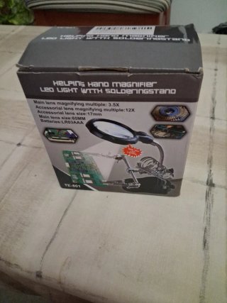 Lupa con luz led y soporte para soldador