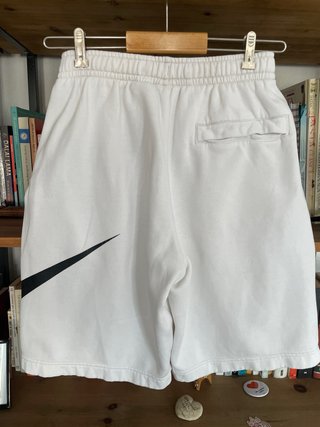 Pantalón corto Nike blanco