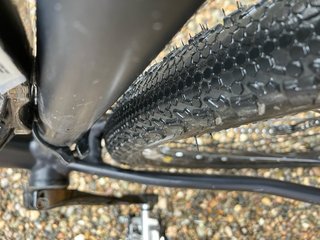 Bicicleta Gravel Aluminio / Carbono / Shimano 105