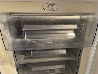 Congelador Kunft 100 A+