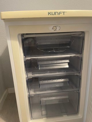Congelador Kunft 100 A+