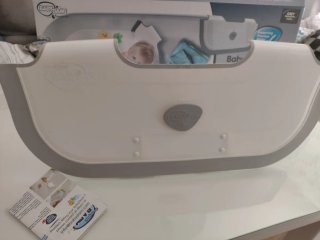 Reductor de bañera BabyDam para bebés