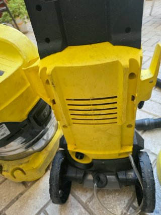 3 Aspiradoras Kärcher + 1 Hidrolimpiadora