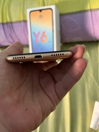 Huawei Y6 Negro/Dorado