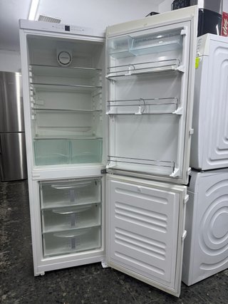 Nevera Liebherr Blanca
