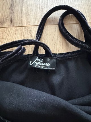 Vestito nero con brillantini