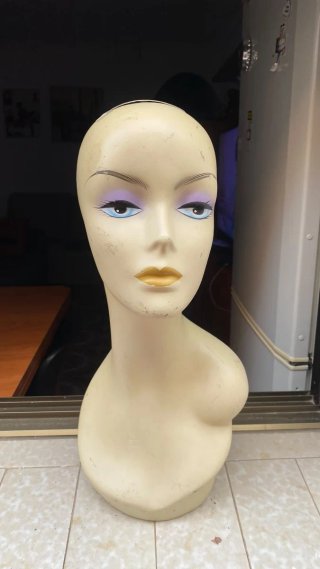 Maniquí cabeza y busto negro