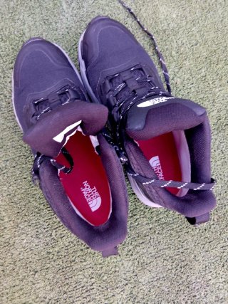 Botas The North Face Negras y Rojas
