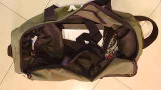 Mochila deportiva Adidas verde y negra
