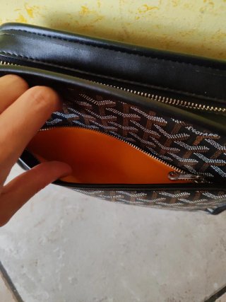 Pochette uomo nera e marrone