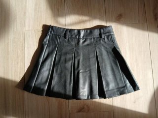 Falda cuero negra ZARA niña 10 años